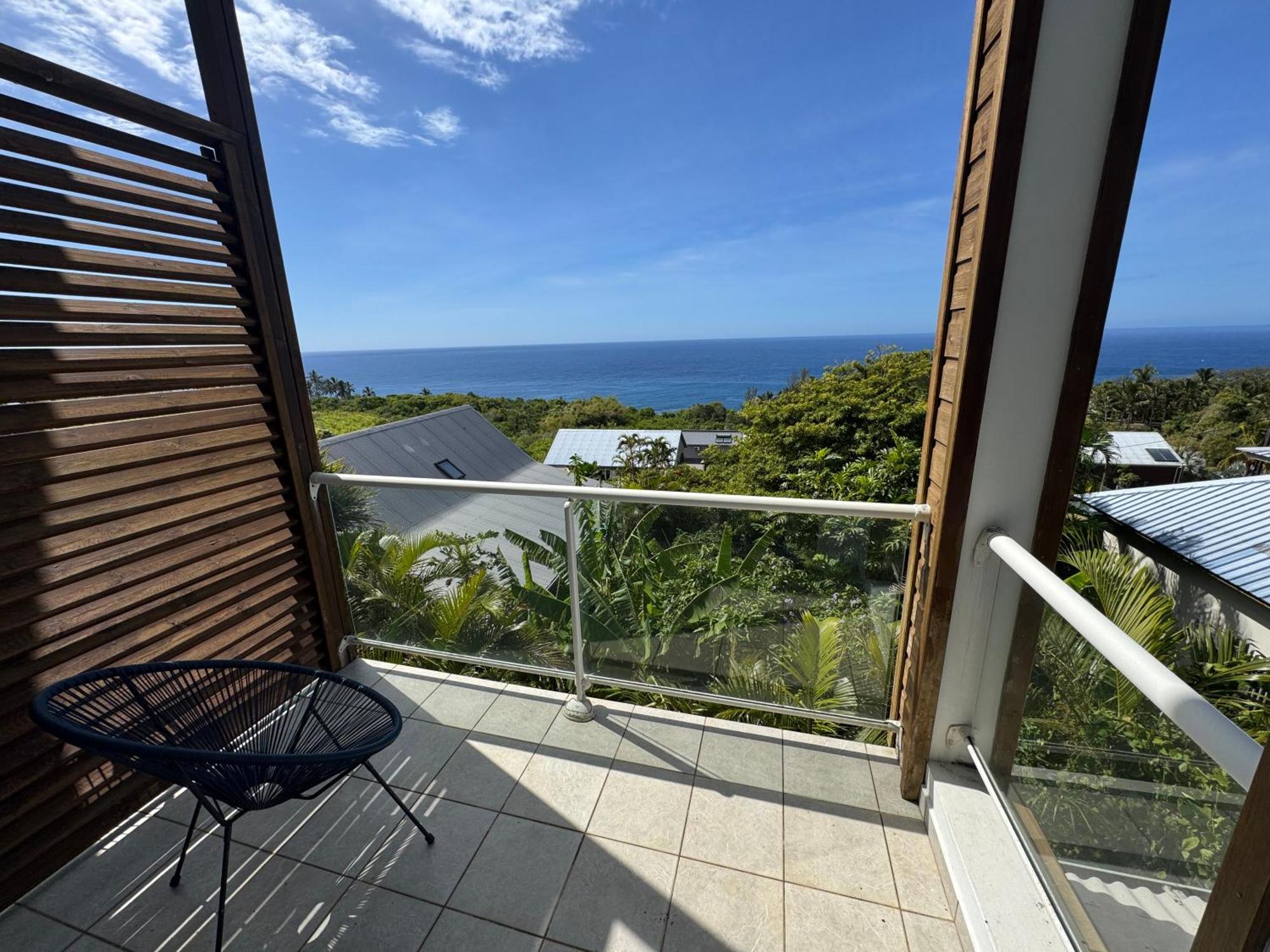 Grande Villa Au Calme - Vue Exceptionnelle - Climatisation - Piscine Sel Chauffee - Jardin Tropical Vincendo 外观 照片